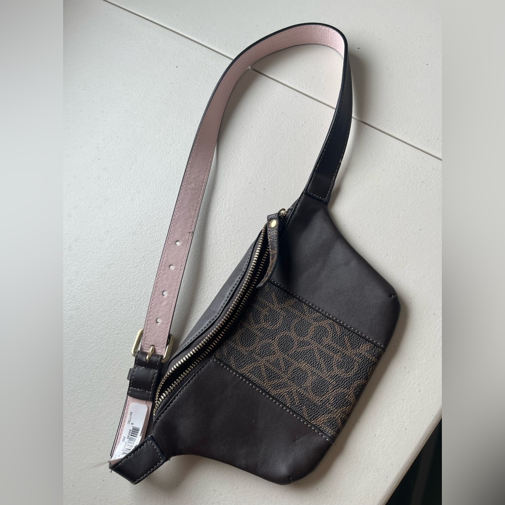 Calvin Klein fanny pack size large